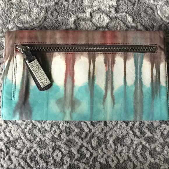 Kenneth Cole clutch - Picture 4 of 4